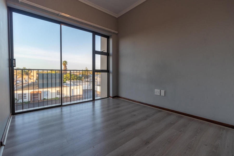 To Let 1 Bedroom Property for Rent in Bloubergrant Western Cape
